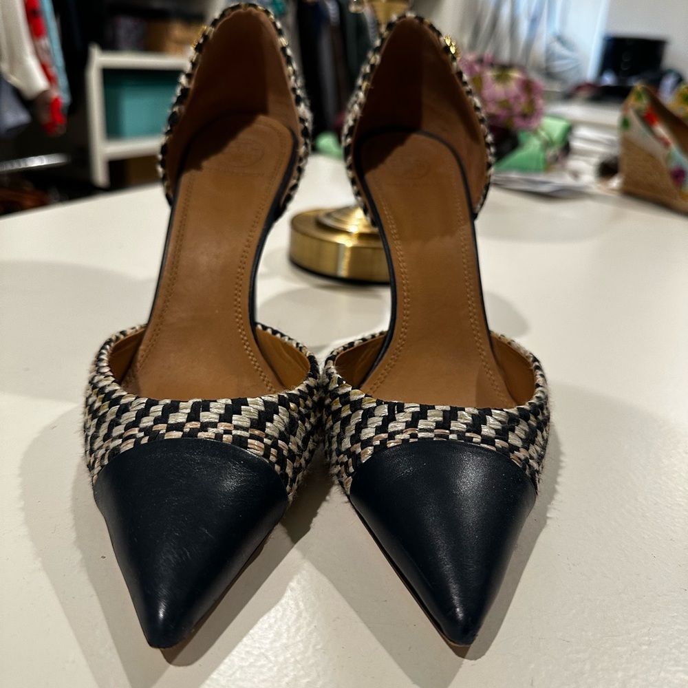 Tory Burch Black and Cream Heels
